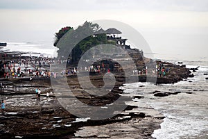 tanah lot temple