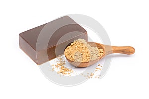 Tanaka Powder Face powder of the Burmese in wooden spoon