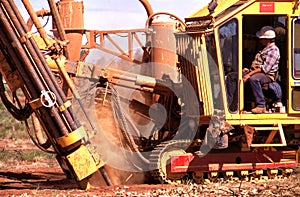 Mobile drilling rig drilling core samples