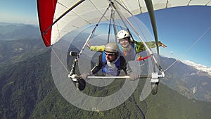 Tandem flight in a hang glider