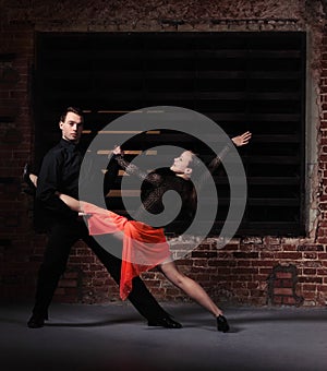 Tango dancers in action