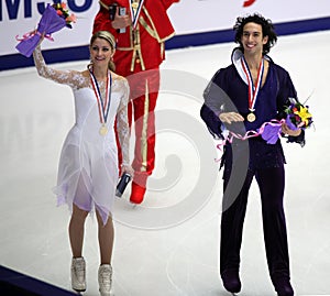 Tanith Belbin and Ben Agosto (USA)