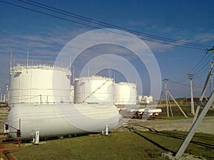 Tank the vertical steel. Capacities for storage of oil products