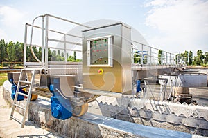 Tanks or reservoirs for aeration and purification or cleansing sewage liquid with sludge in modern wastewater treatment plant