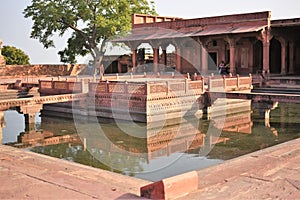 Tansen Chabutra, Anup Talao, Fatehpur Sikri, Uttar Pradesh