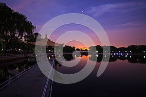 Taoranting park at night