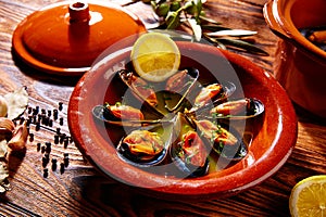 Tapas mejillones al vapor steamed mussels Spain