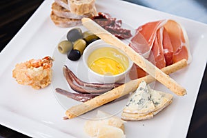 Tapas platter with ham