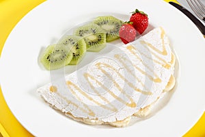 Tapioca with fruits and honey