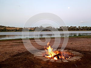 Tapoo Lagoon Campfire, Caurnamont, Murray Riverlands