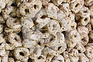 Taralli are toroidal Italian snack foods