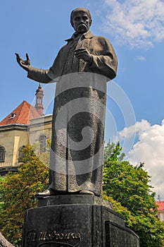 Taras Shevchenko Monument - Lvov, Ukraine photo