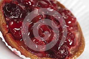 Tarlet with cherry