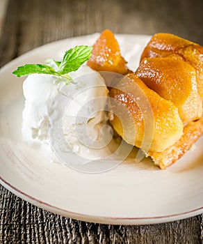 Tarte tatin french dessert