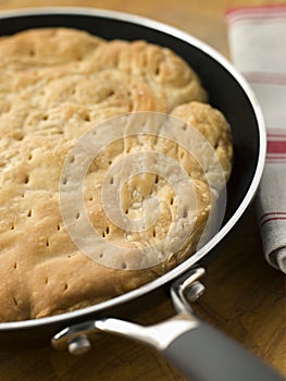 Tarte Tatin in a pan