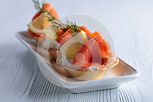 Tartlets with salmon.