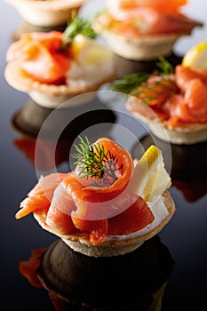 Tartlets with salmon.