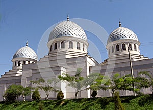 Taskent moschea tre cupola 2007 