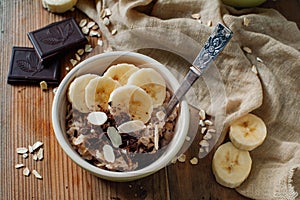 A tasty dessert and a light meal in one bowl