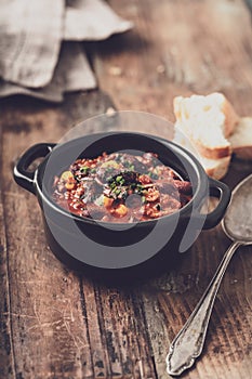 Tasty Hot Chili con carne stew