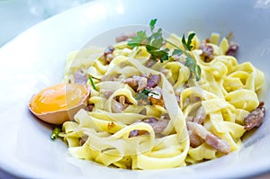 Tasty pasta with roast ham