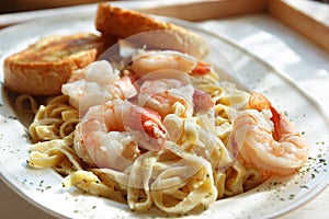 Tasty Shrimp Fettuccine Alfred