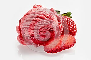 Tasty strawberry ice cream with fresh fruit