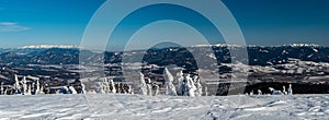 Tatry, Nízké Tatry a nejbližší pohoří Velká Fatra od vrchu Zázrivá v pohoří Malá Fatra