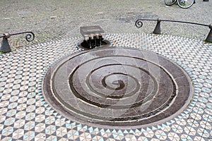 Taubenbrunnen, Fontain in front of the Cologne Cathedral