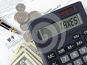 Tax calculator photo