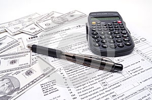 A Tax Form Cash and Calculator