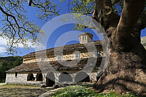 Taxiarches church, Mikro Papigo