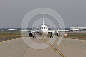 Taxiing aircraft