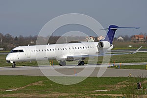 Taxiing to the gate photo