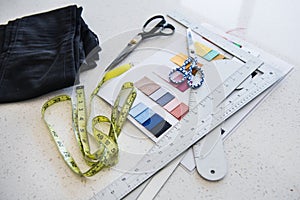 Taylor tools set with scissors, color samples