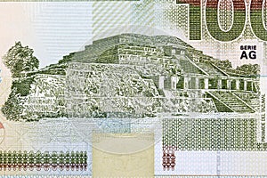 Tazumal - Pyramid from old Salvadoran money
