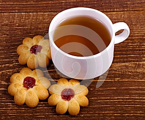 Tea cup with flowers cookie