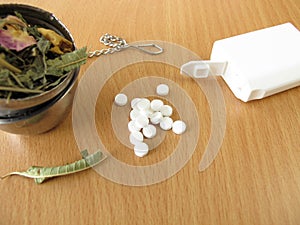 Tea herbs and sweetener tablets