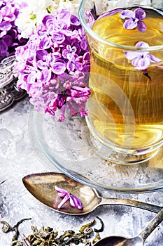 Tea with lilac flavor