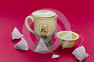 Tea mug with infusion system and tea bags