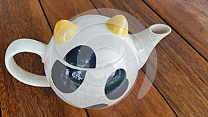 Tea pot