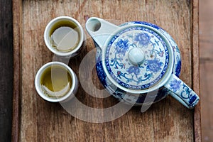 Tea pot and cups