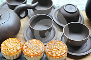 Tea set with mooncake