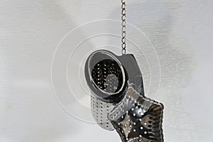 Tea strainer is indispensable in the kitchen for the preparation of fresh tea