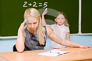 Teacher tired of stupid student