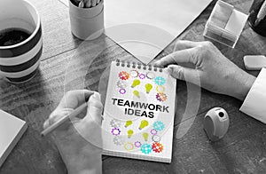 Teamwork idea concept on a notepad