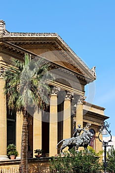 Teatro massimo, palermo, neoclassical style