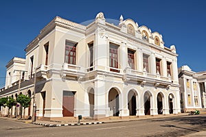 Teatro Terry Tomas nella piazza di Cienfuegos Cuba