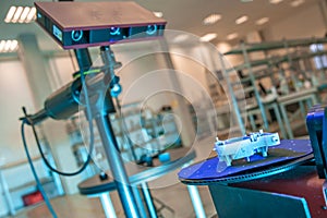Technically professional machine for 3D scanning and measurement of plastic moldings using a laser photo