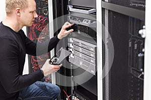 It technician maintain servers an SAN in datacenter